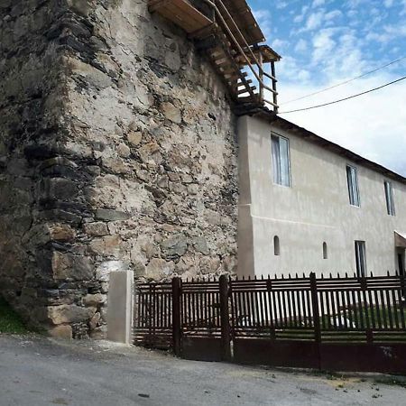 מלון מסטיה Guesthaus King Seti מראה חיצוני תמונה